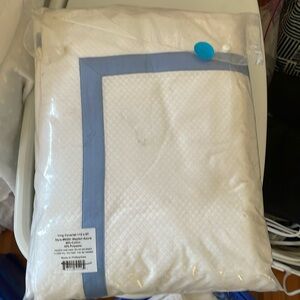 Matouk King Coverlet 
Mayfair Azure